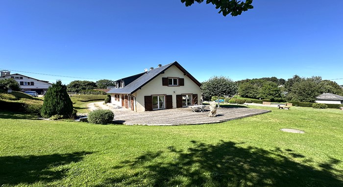 FRANCE – LABAROCHE (68) SUPERBE MAISON DE 135M², TERRAIN DE 1600 M², PRIX 467'000.- €